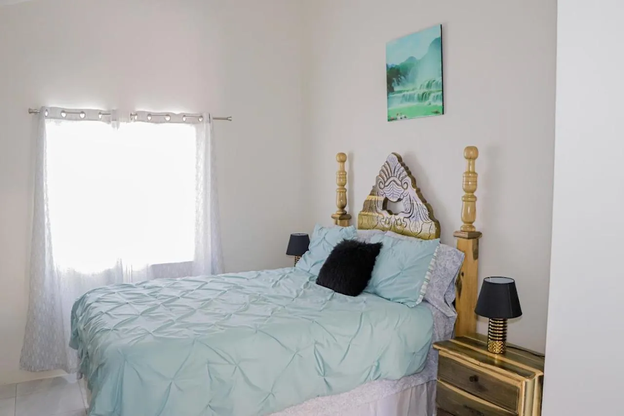Camelot Paradise ديسكفري باي 0*,  جامايكا