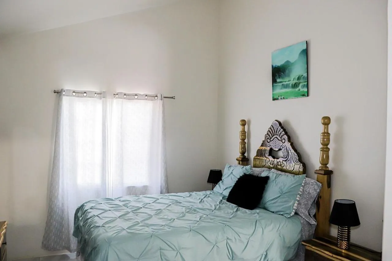 Camelot Paradise ديسكفري باي بيت للعطل